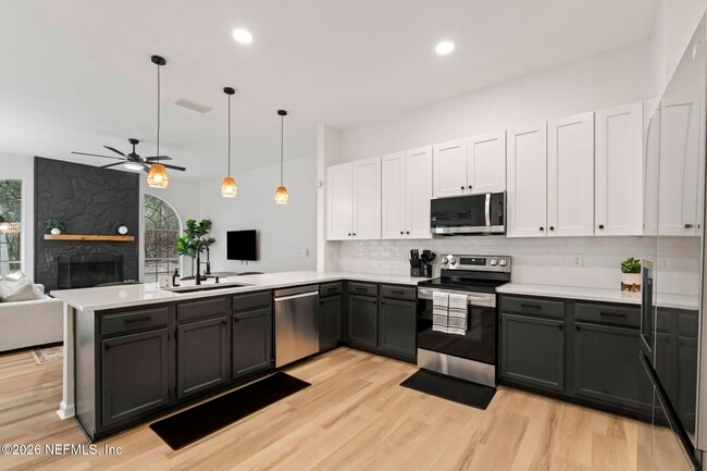 Building Photo - 12568 Hunters Branch Way