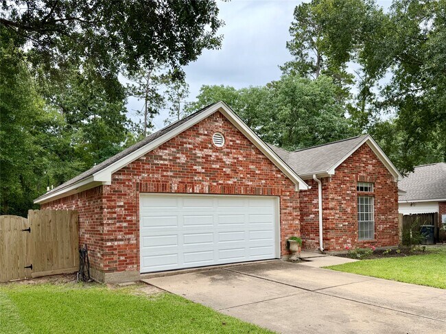 Building Photo - 4006 Hunnington Dr
