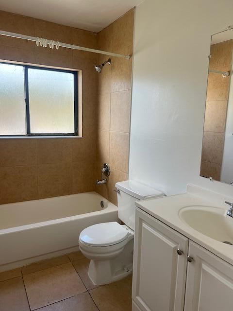 Building Photo - 10918 Royal Palm Blvd