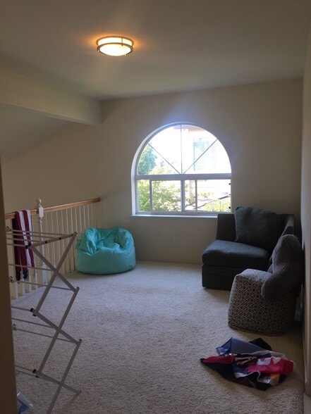 Loft - 8022 Mammoth Dr