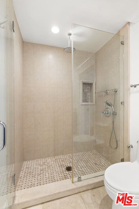 Building Photo - 208 S Lasky Dr