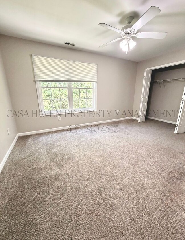 Building Photo - 1522 Linden St