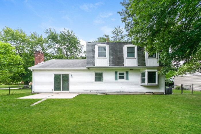 Building Photo - 1808 Forsythia Dr