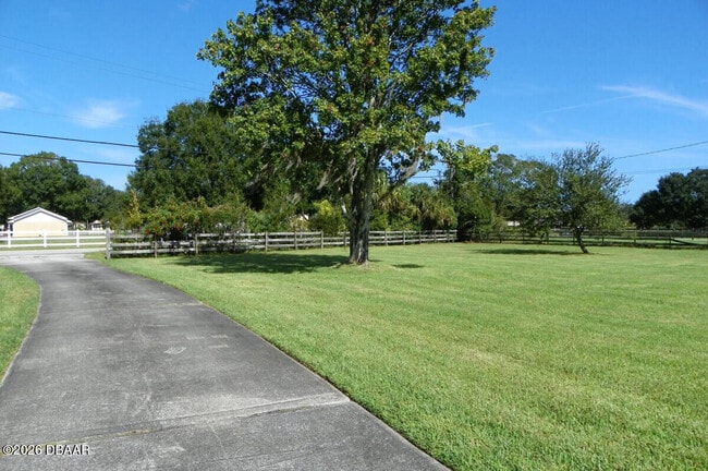 Building Photo - 2045 Taylor Rd
