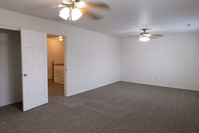 Building Photo - ***REST OF JANUARY FREE***? Your Dream Rental: Large, Serene Home with Fenced Yard?