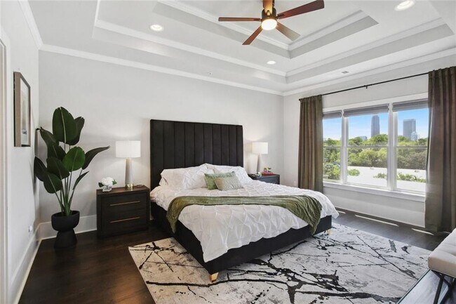 Building Photo - 692 Drewry St NE