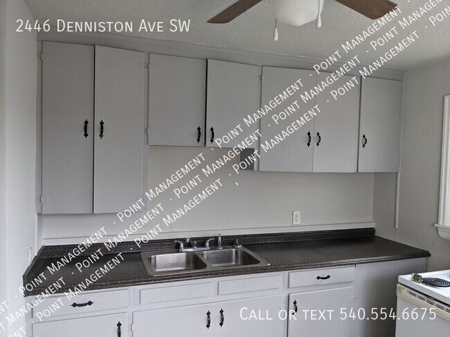 Building Photo - 2446 Denniston Ave SW