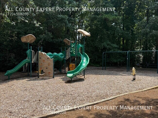 Building Photo - 11820 Highland Colony Dr