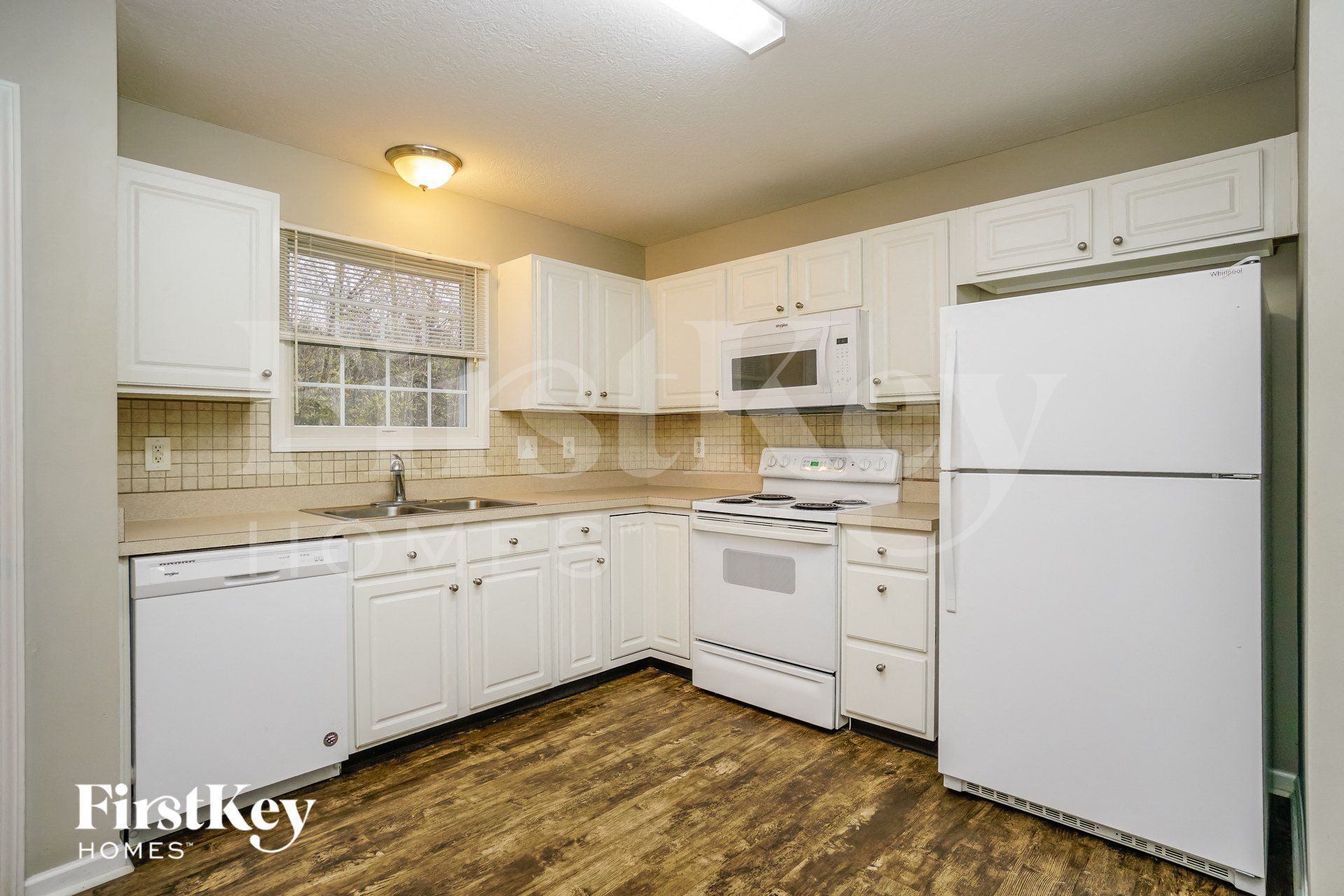 Building Photo - 2673 Cross Creek Ave