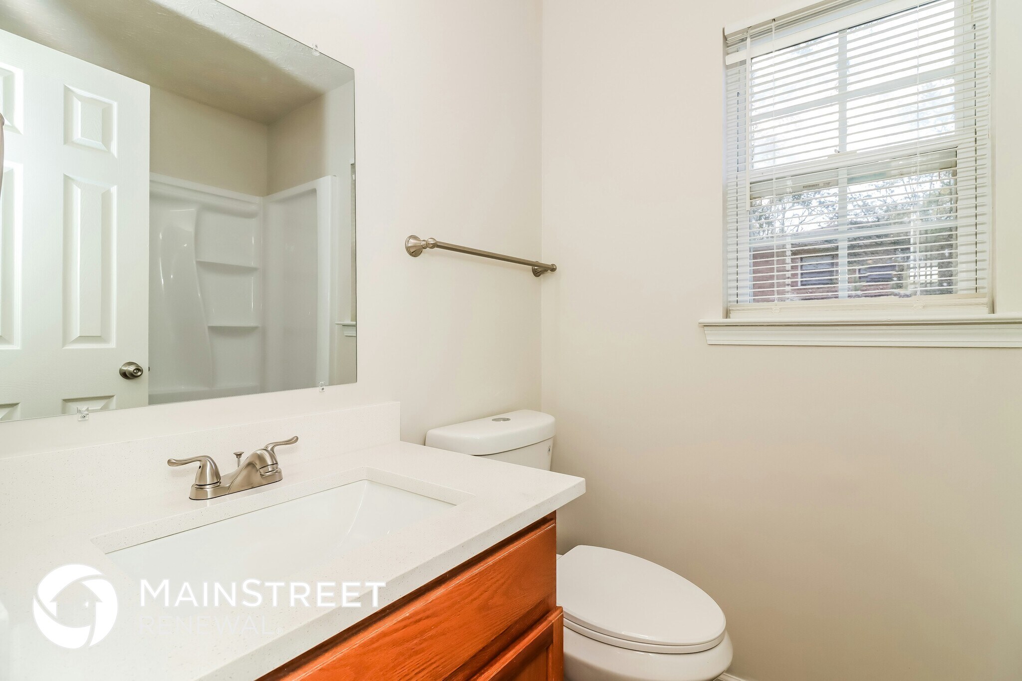 Building Photo - 129 Rosewood Dr