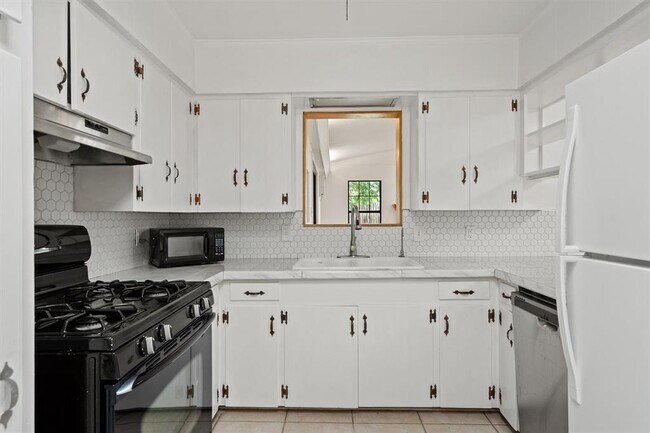 Building Photo - 4402 Terrilance Dr