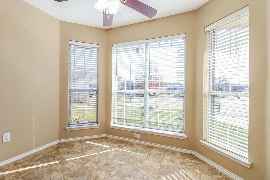 Building Photo - 10600 Copperwood Ln
