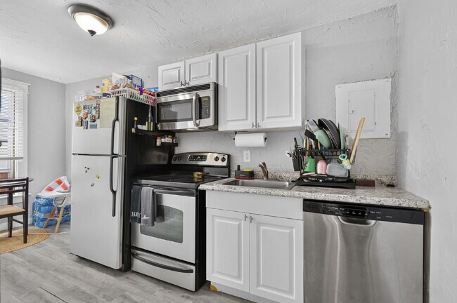 Building Photo - Cozy 1Bed/1Bath Rental in Lake Worth Beach