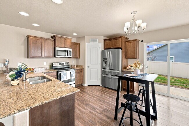 Building Photo - 10864 Traders Pkwy