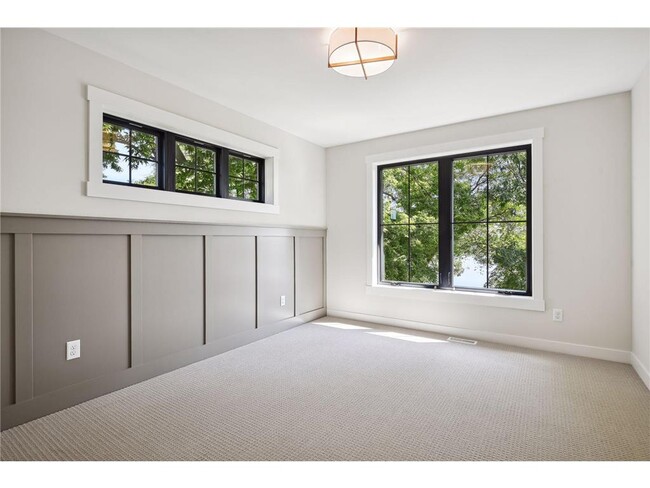 Building Photo - 21845 Byron Cir