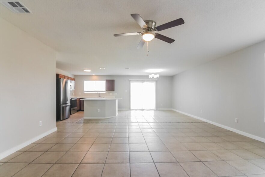 Building Photo - 10769 Braemoor Dr