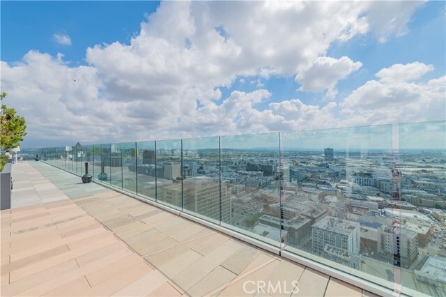 Building Photo - 400 S Broadway