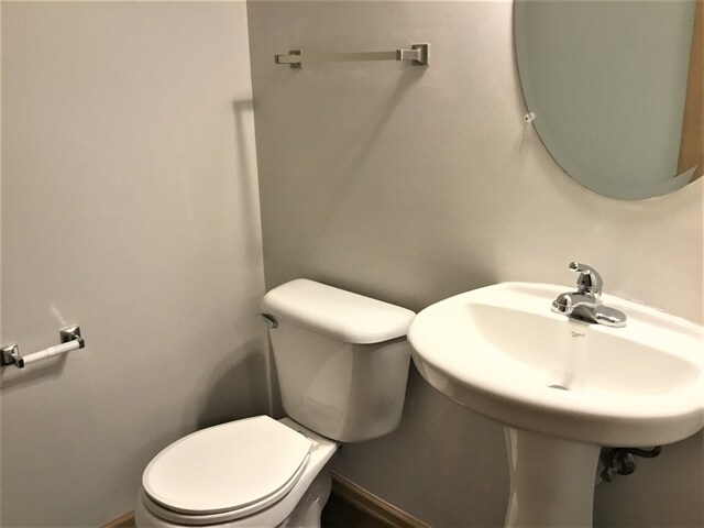 Building Photo - 1878 Candlelight Cir