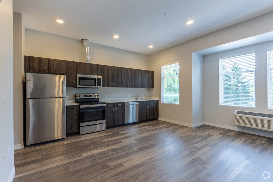 1BA, 1BA 790SF - 134th Street Lofts
