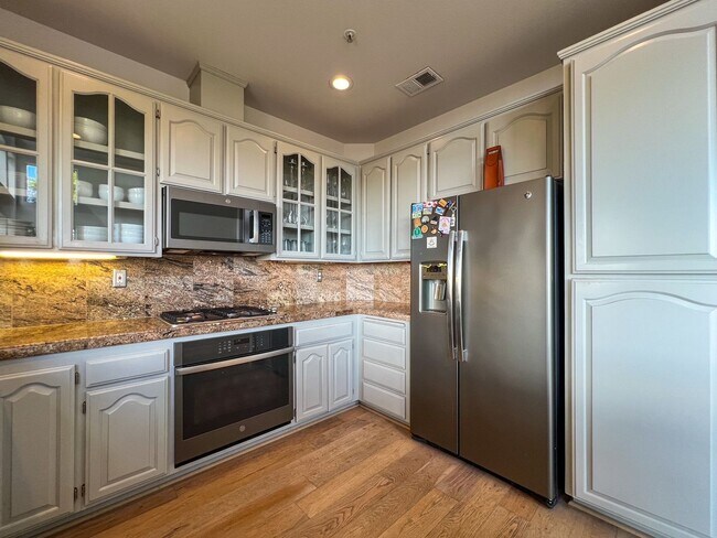 Building Photo - 35 Regatta Way
