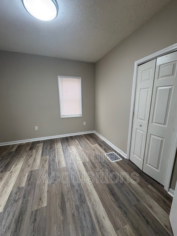 Building Photo - 2309 Locust Ave