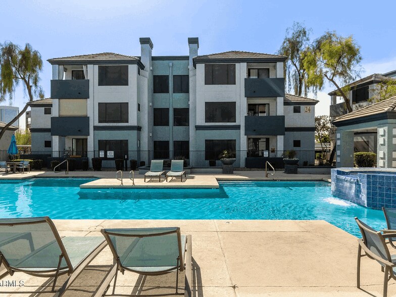 Building Photo - 3848 N 3rd Ave