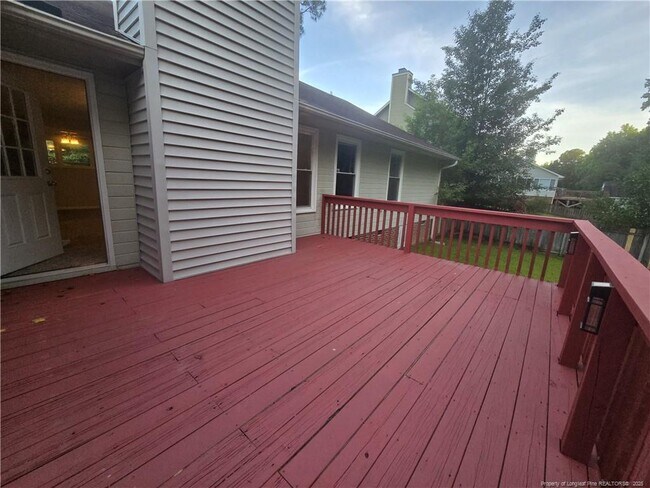 Building Photo - 7332 Beaver Run Dr