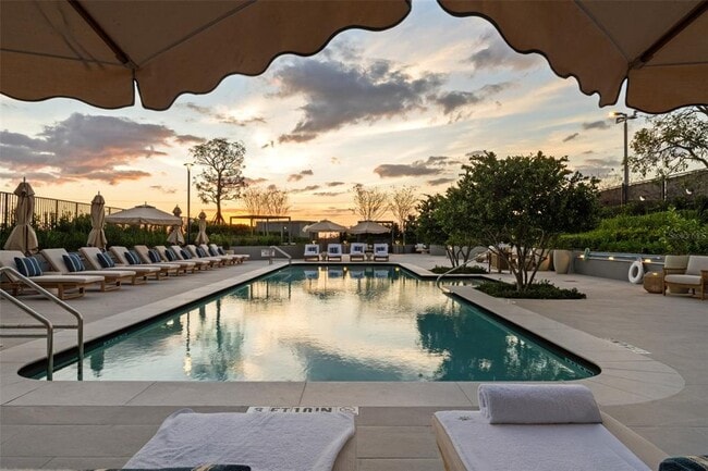 Building Photo - 3015 S Ysabella Ave