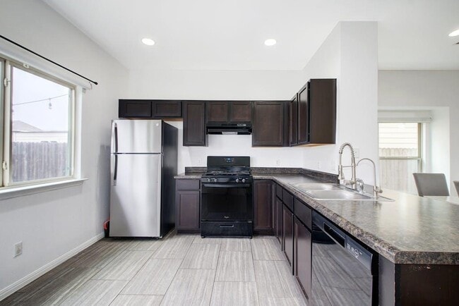 Building Photo - 4604 Esper Ln