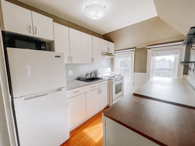 Building Photo - 439 Ashmont St