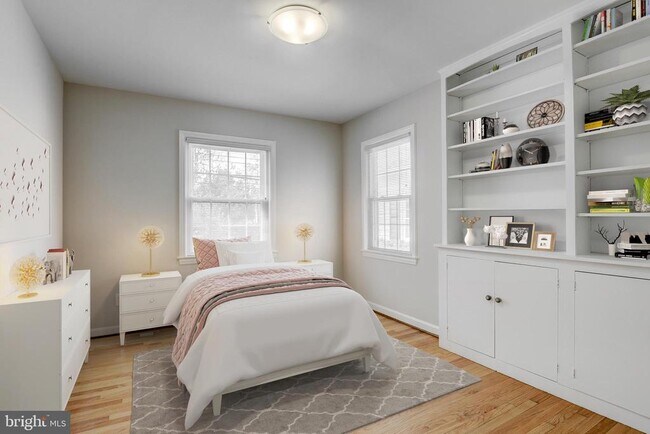 Building Photo - 5107 Bradley Blvd