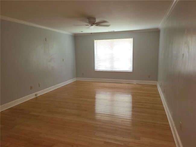 Building Photo - 3873 King Edward Trail SW