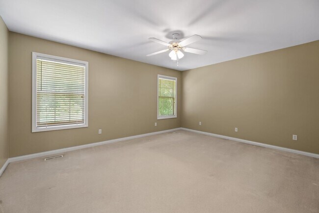 Building Photo - Beautiful 3 bedroom condo in Farragut!