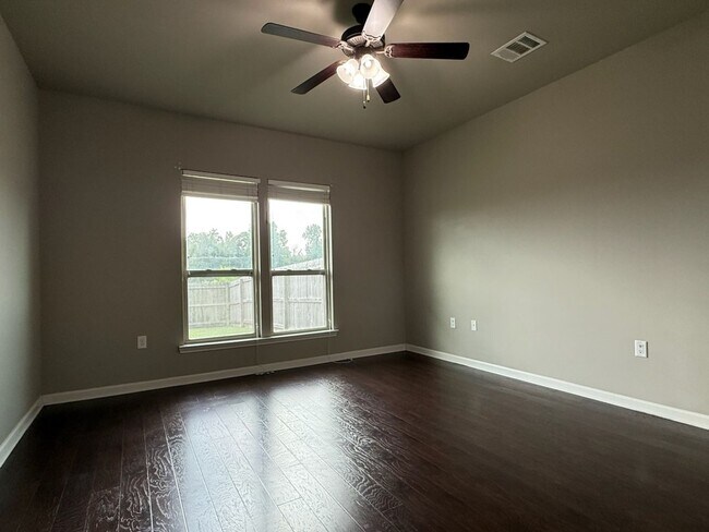 Building Photo - 14438 Tanya Dr