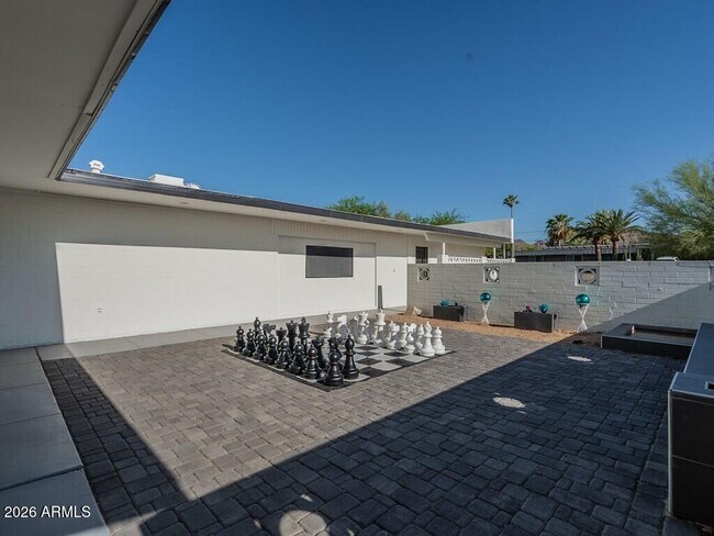 Building Photo - 3302 E Turquoise Ave