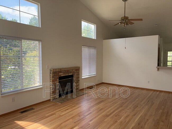 Building Photo - 2789 Montego Dr