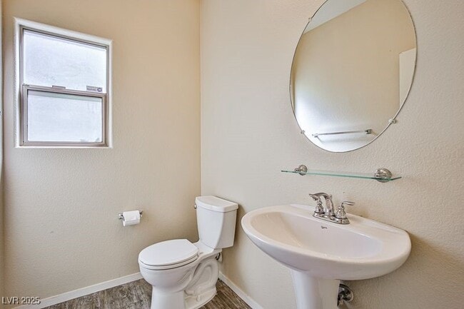 Building Photo - 6709 Kostner St