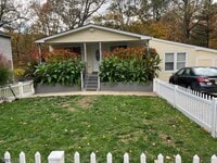 Building Photo - 9 Ellen Rd