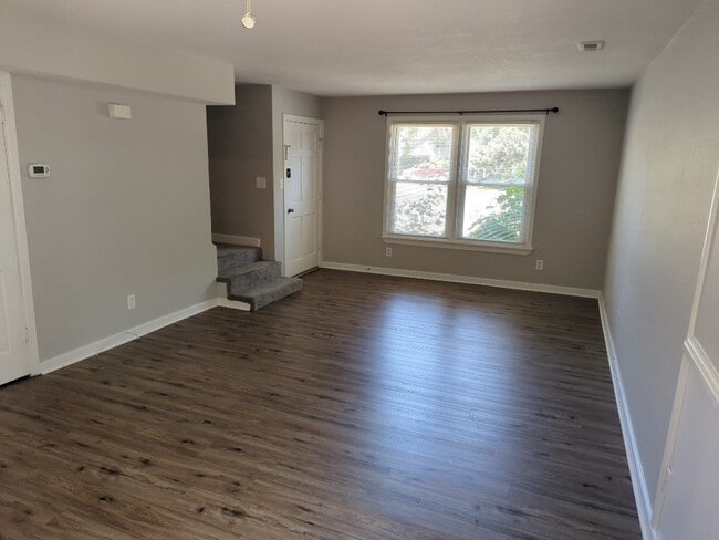 Building Photo - 9396 Pine Tree Rd