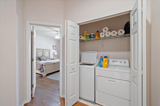 Building Photo - 3407 Parkridge Cir