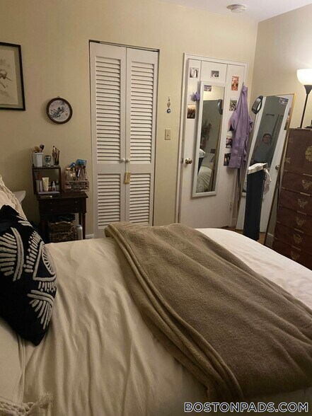 Building Photo - 65 Chiswick Rd