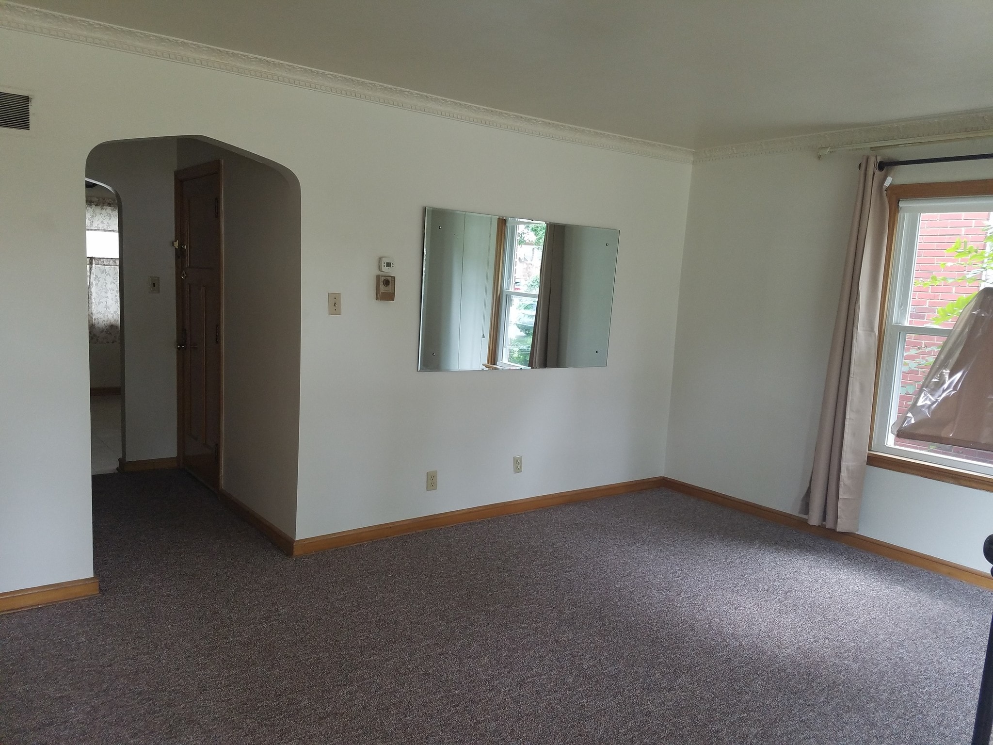 Living Rm - 4320 N 64th St