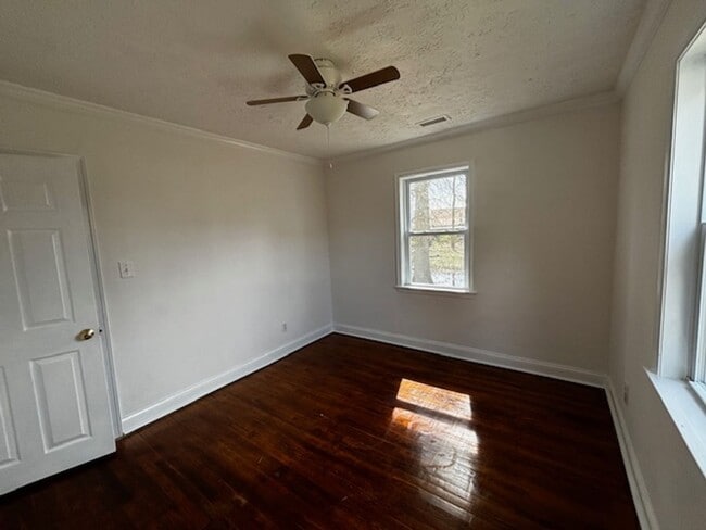 Building Photo - Maple Hall