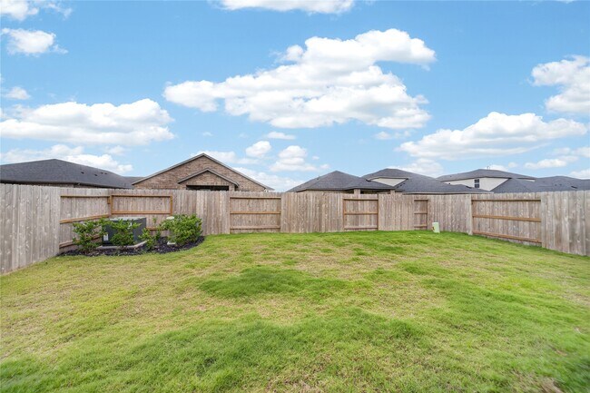 Building Photo - 9723 Pettus Crk Dr