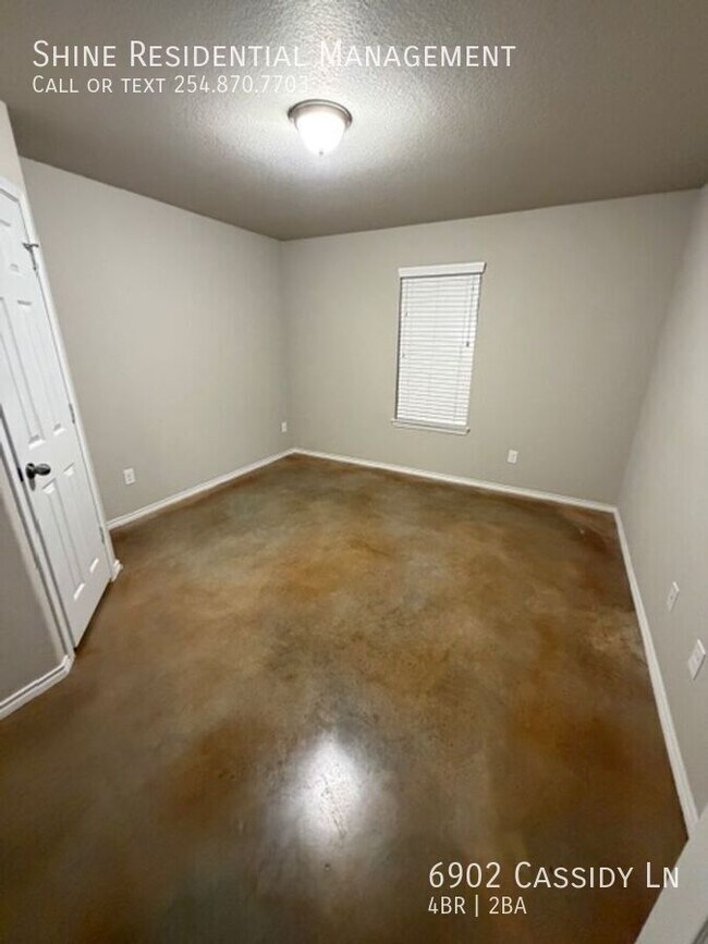 Building Photo - 6902 Cassidy Ln