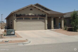 Building Photo - 840 Ballard Shapleigh Pl