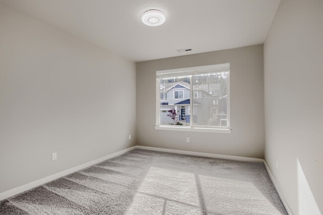 Building Photo - 8516 SW Hamilton Ter