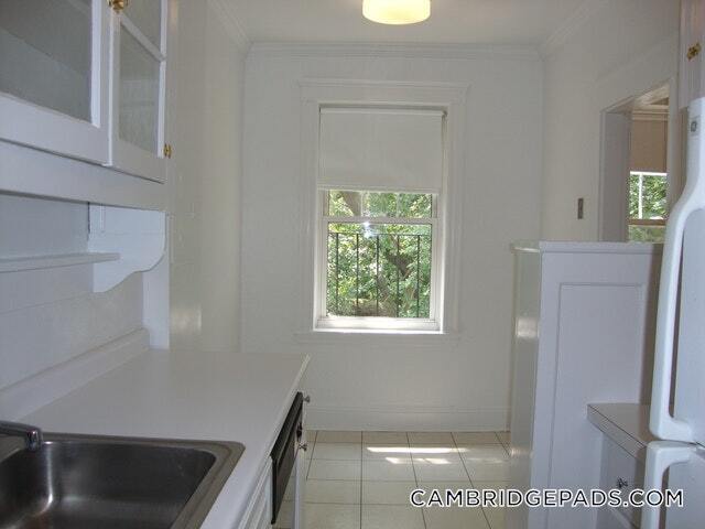 Building Photo - 22 Chauncey St