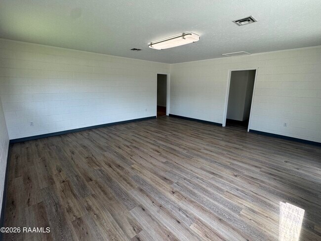 Building Photo - 206 Guilbeau Rd