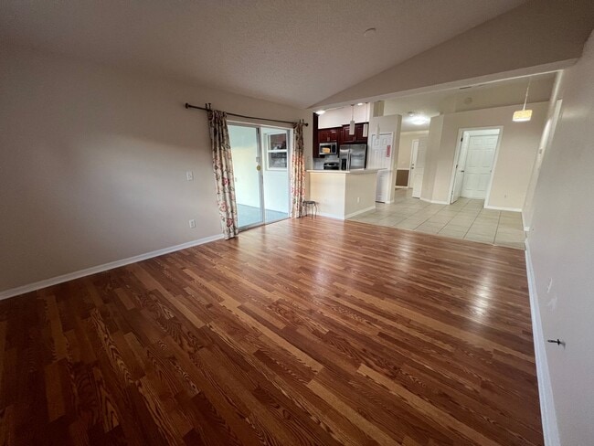 Building Photo - 3037 Bonkirk Dr